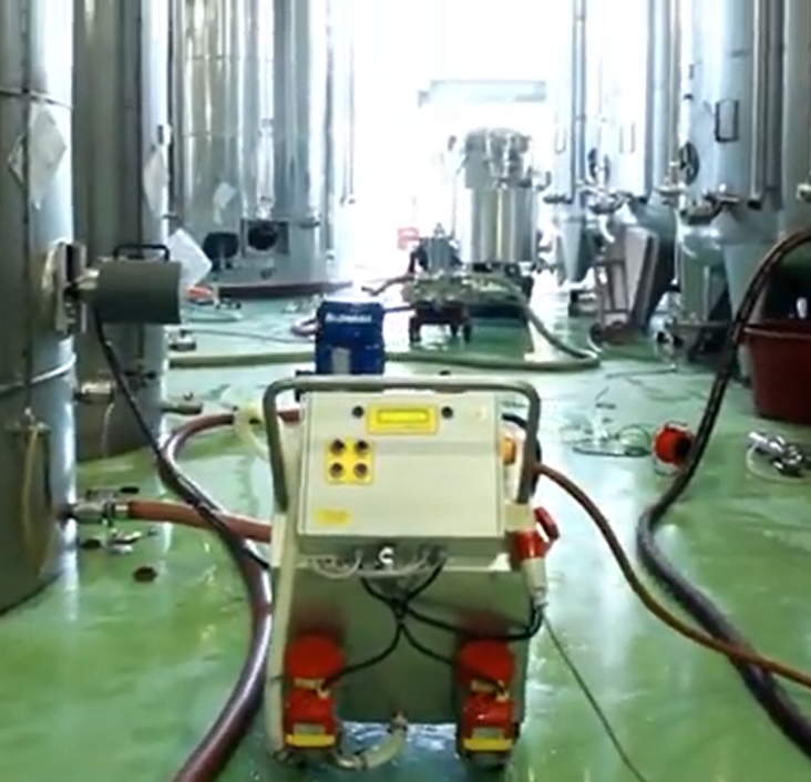 Mobile Stainless Steel Tank Washing Systems