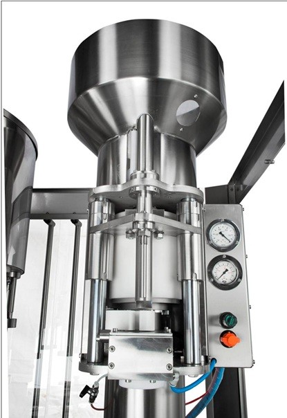 CIAO–XP6/6/1–ka606S0 -  Rinsing, Filling, Stopping Monobloc for Still Wines  - BORELLI GROUP - 2